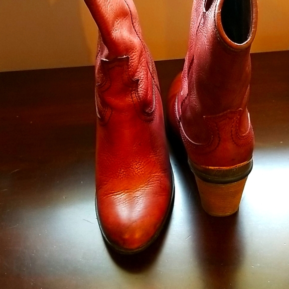 Boots - Picture 1 of 2